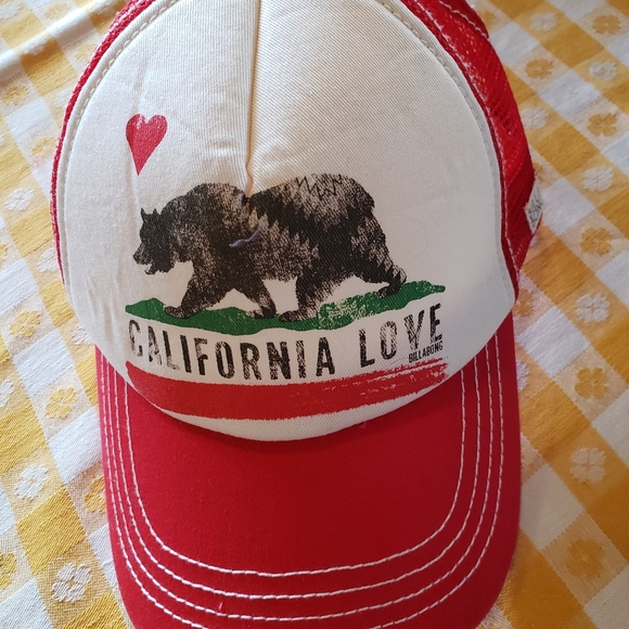 Billabong Cali Love Snapback Trucker Hat - Picture 1 of 4